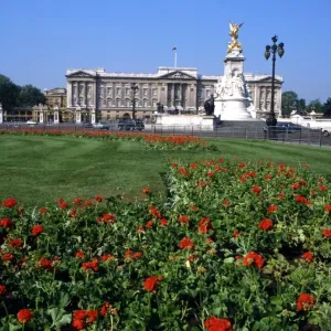 Britain, London Buckingham Palace A 2006 Charles Walker / TopFoto Britain, London Buckingham Palace A 2006 Charles Walker / TopFoto