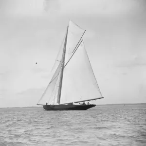 Cowes week regatta. Terpsichore. 7 August 1923 Cowes week regatta. Terpsichore. 7 August 1923