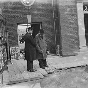 The Dartford General Post Office in spring. 1937