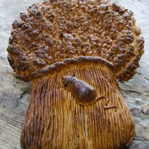 Decorative Print of Wheat-Shaped Loaf with Mouse Decorative Print of Wheat-Shaped Loaf with Mouse