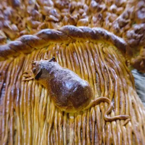 Decorative loaf in shape of sheaf of wheat with mouse for harvest festival credit Decorative loaf in shape of sheaf of wheat with mouse for harvest festival credit