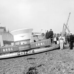 Dover, Kent: Britains Hovercraft, The SR-N 1 flying saucer, lies on the shingle