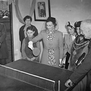 Duchess of Gloucester plays table tennis after opening new east and flats. After
