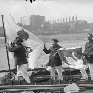 E R on swan uppers boat for first time. The Kings swan master and representatives of the Dyers E R on swan uppers boat for first time. The Kings swan master and representatives of the Dyers