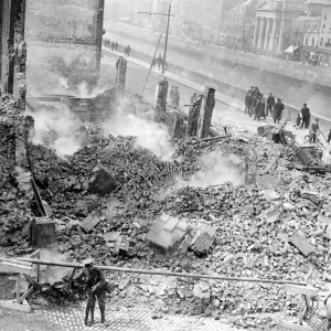 Easter Rising (originally captioned The Dublin rebellion) Large clothing shop Easter Rising (originally captioned The Dublin rebellion) Large clothing shop