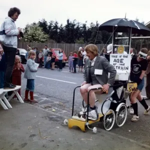 Edenbridge Pram Race in the 1970s Edenbridge Pram Race in the 1970s