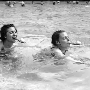Egg and Spoon Swimming Race Print, Victoria Park 7th August 1937 Egg and Spoon Swimming Race Print, Victoria Park 7th August 1937