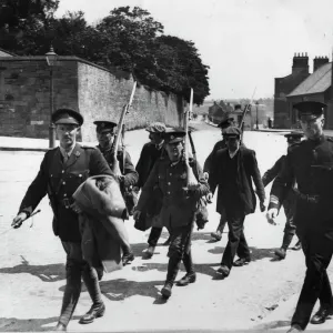 Print of prisoners being led to Kilmainham Jail