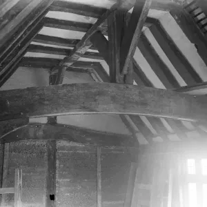 Fight for 600 year old cottage. Epsom Rural District Council out bid America Fight for 600 year old cottage. Epsom Rural District Council out bid America