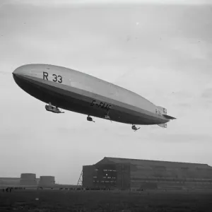 First flight of a British airship for over three years. R33 leaves Cardington Aerodrome First flight of a British airship for over three years. R33 leaves Cardington Aerodrome