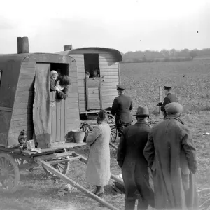 Gipsy Eviction (Chelsfield) Used in Blood and Roses - the centenary year folk music