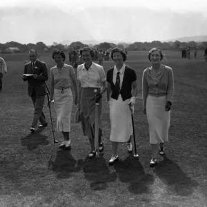 Great Britain v France at West Sussex Golf Club, Pulborough. Left to right : - Mlle Y Kapferer Great Britain v France at West Sussex Golf Club, Pulborough. Left to right : - Mlle Y Kapferer