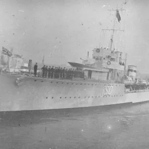 HMS WALKER (D 27) Print - V & W-class Destroyer HMS WALKER (D 27) Print - V & W-class Destroyer