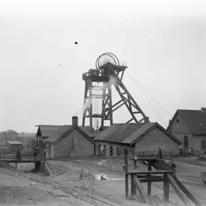 Holly Bank Colliery Print, December 1920 Holly Bank Colliery Print, December 1920
