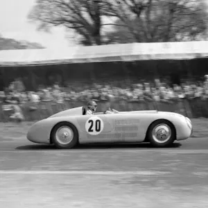 K. Hutchinson driving a Veriitas at Goodwood. 18 April 1949