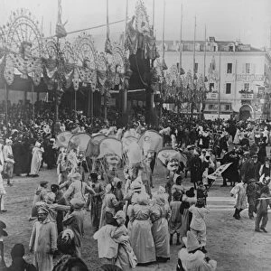 King Carnival at Nice. One of the novel features in the Pageant. 27 January 1921