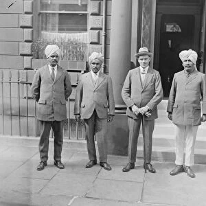 The Kings Indian Orderly officers for 1922 have just arrived in London left to
