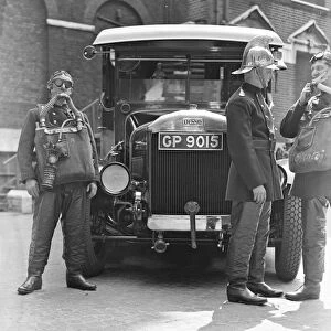 London Fire Engine demonstrating the Proto self-contained breathing apparatus