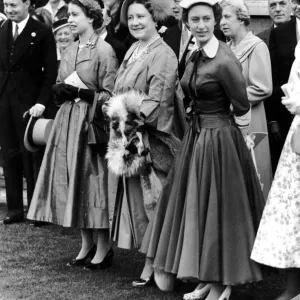 Royal Ascot Print: Queen Elizabeth II, Queen Mother and Princess Margaret Royal Ascot Print: Queen Elizabeth II, Queen Mother and Princess Margaret
