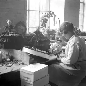 The making of Christmas Crackers at Mead and Fields, Holborn. 1928 The making of Christmas Crackers at Mead and Fields, Holborn. 1928