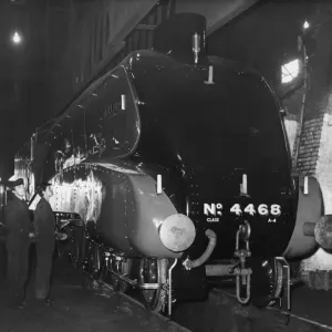The Mallard, the fastest train in the world, at Nine Elms astation