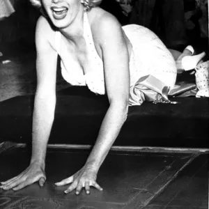 Marilyn Monroe Monroe, Marilyn (orig. Norma Jean Baker, nee Mortenson) US actress