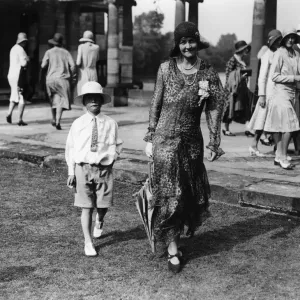 A Midsummer Nights Dream at Hever Castle Near Edenbridge Kent Lady Violet Astor A Midsummer Nights Dream at Hever Castle Near Edenbridge Kent Lady Violet Astor