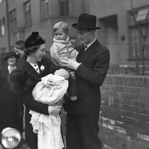 Print of Mr and Mrs Grazebrook with their children Print of Mr and Mrs Grazebrook with their children