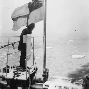 The North Sea Patrol. Minesweepers of the Royal Navy, free from the hazardous war service