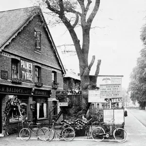 Le restaurant Old Oak Tree à Cobham, Surrey, Angleterre. c. 1910 Le restaurant Old Oak Tree à Cobham, Surrey, Angleterre. c. 1910