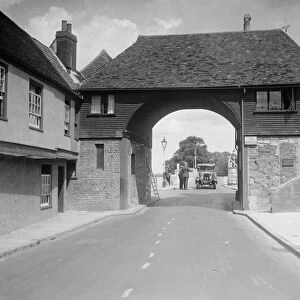 The Old Toll bridge at Sandwich. 21 August 1928