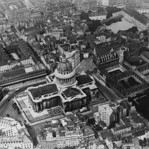 Paris as seen from the air. Showing the Pantheon. 1 November 1928 Paris as seen from the air. Showing the Pantheon. 1 November 1928