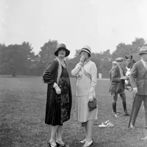 Polo at Ranelagh. Mrs Pasquero ( left ). 29 May 1928 Polo at Ranelagh. Mrs Pasquero ( left ). 29 May 1928