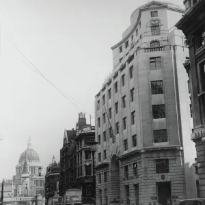 The Reuters building on London's Fleet Street, a hub for print news The Reuters building on London's Fleet Street, a hub for print news
