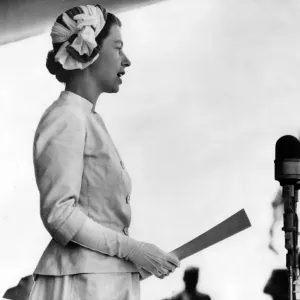 Queen Elizabeth II Print - Black and White Photo Queen Elizabeth II Print - Black and White Photo