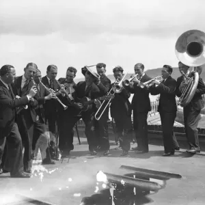 Raymon Newton ( left ) and his band at Scarborough, Yorkshire Raymon Newton ( left ) and his band at Scarborough, Yorkshire
