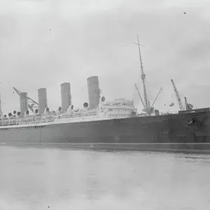 RMS Mauretania Print - Ocean Liner Image RMS Mauretania Print - Ocean Liner Image