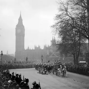 Royal Wedding. The Irish State Coach seen approaching Westminster Abbey with Big Royal Wedding. The Irish State Coach seen approaching Westminster Abbey with Big