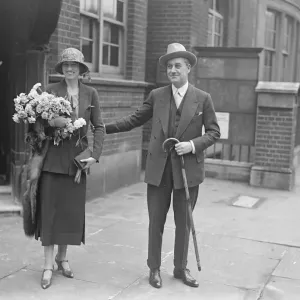 Saturdays interesting stage wedding. Mr Leslie Faber was married to Miss Gladys Saturdays interesting stage wedding. Mr Leslie Faber was married to Miss Gladys