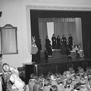 Sidcup girls county pageant. 1937