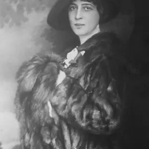Signora Franca Floria. A distinguished Italian visitor to London 8 August 1922 Signora Franca Floria. A distinguished Italian visitor to London 8 August 1922