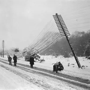 Print of Snow-affected Lyndhurst Road, 1937 Print of Snow-affected Lyndhurst Road, 1937