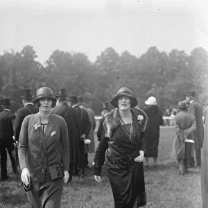 Society at Epsom Races Lady Chesham ( right ) 5 June 1924