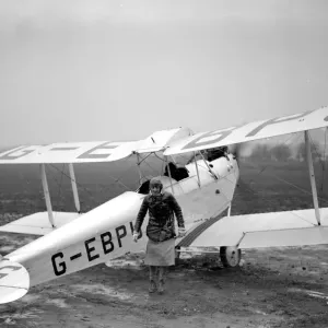 At Stag Lane Aerodrome, Hendon. Hon Lady Bailey ( wife of Sir Abe Bailey ), who At Stag Lane Aerodrome, Hendon. Hon Lady Bailey ( wife of Sir Abe Bailey ), who