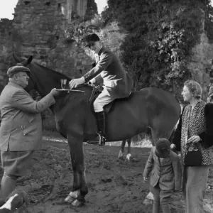 Print of Lord Burghley taking the Stirrup Cup from Mr T W Croft Print of Lord Burghley taking the Stirrup Cup from Mr T W Croft