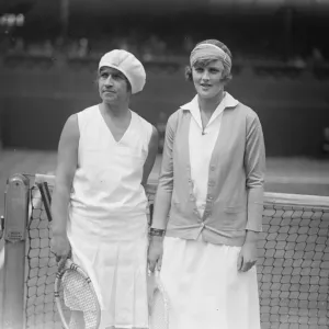 Tennis at Wimbledon. Mrs Bundy and Joan Ridley. 3 July 1929 Tennis at Wimbledon. Mrs Bundy and Joan Ridley. 3 July 1929