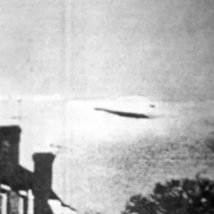 UFO photographed from Cranbrook High School, Cranbrook, England in December 1944 (14