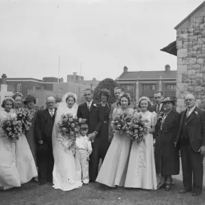The wedding of Mr Albert Victor Phipps and Miss Ivy Florence Morgan in Eltham, Kent The wedding of Mr Albert Victor Phipps and Miss Ivy Florence Morgan in Eltham, Kent