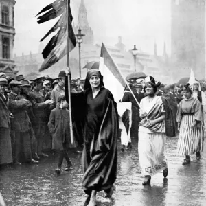 Womans Right To Serve Demonstration, on 17 July 1915, of thousands of women