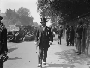 Top Hat Prints: 100 th Eton versus Harrow match at Lord s. Sir Godfrey Baring arriving. 12